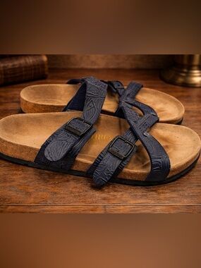 Papillio by Birkenstock blue sandals size 10 EUC